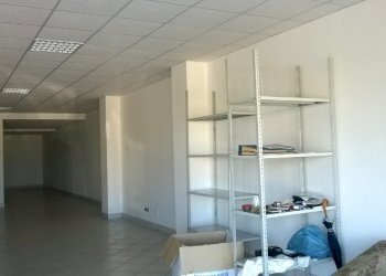 DILEOIMMOBILIARE VENDE LOCALE COMMERCIALE - Capannone Monteprandone - foto 5