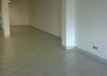 DILEOIMMOBILIARE VENDE LOCALE COMMERCIALE - Capannone Monteprandone - foto 9