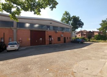 capannone Affitto SanDamaso (1) (FILEminimizer) - Commercial Premises Via Ghigo Zanfrognini 19, Modena - photo 1