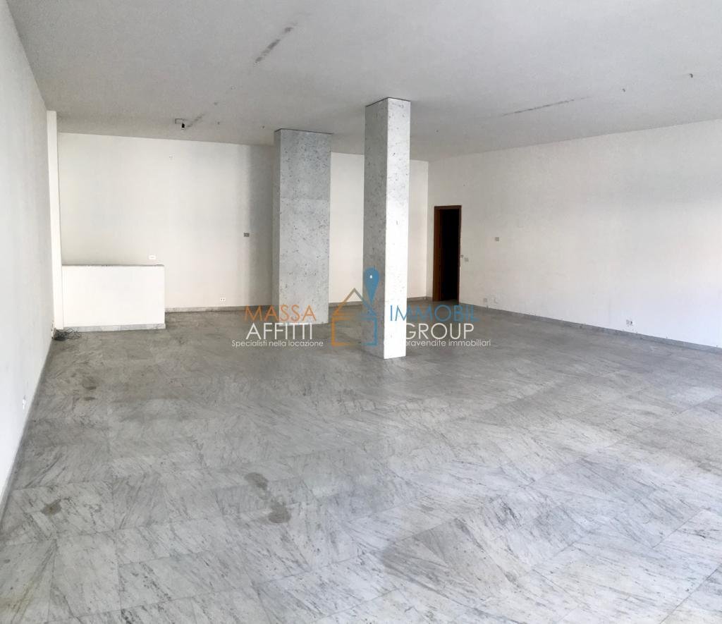 WhatsApp Image 2019-07-17 at 09.50.57(3).jpeg - Commercial Premises Via Giovan Pietro 16, hamlet Avenza, Carrara - photo 1