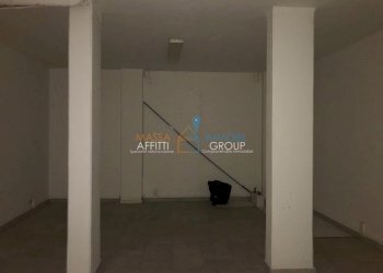 WhatsApp Image 2019-07-17 at 09.50.57.jpeg - Locale Commerciale Via Giovan Pietro 16, frazione Avenza, Carrara - foto 8