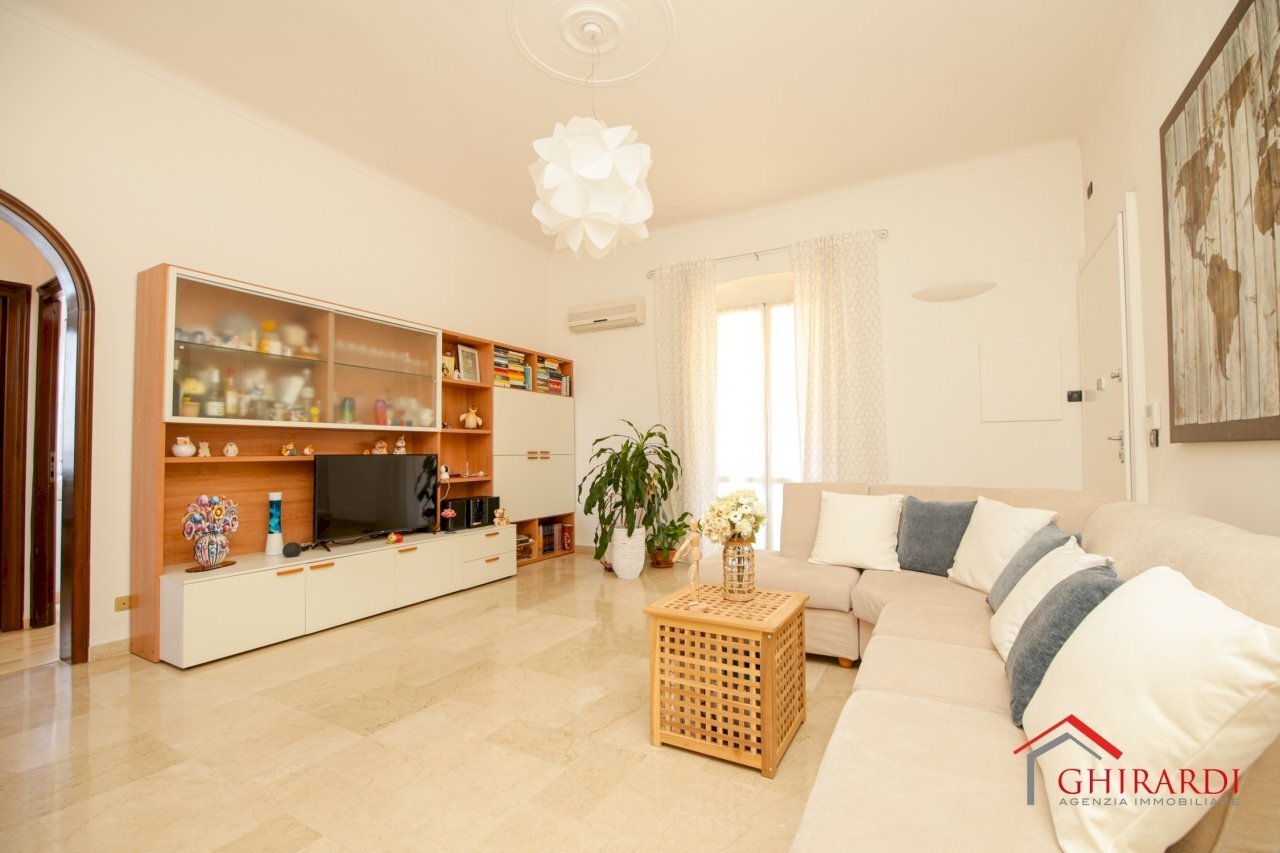 2.0 SALA - Appartamento Via Domenico Oliva 7, Genova (zona Sestri Ponente) - foto 1