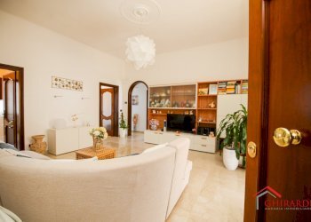 1.0 INGRESSO - Appartamento Via Domenico Oliva 7, Genova (zona Sestri Ponente) - foto 2