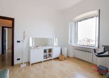 5.2 CAMERA 2 - Appartamento Via Domenico Oliva 7, Genova (zona Sestri Ponente) - foto 15