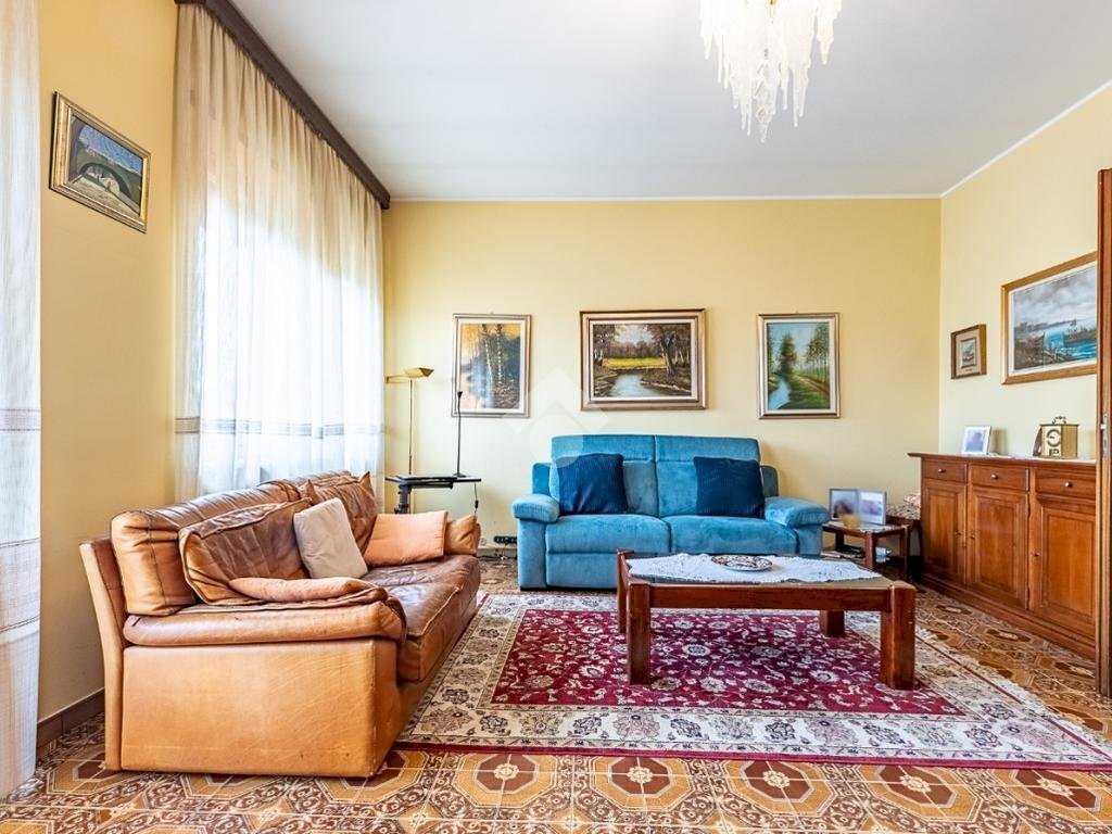 Four-room apartment Via Bussoleno, Collegno - photo 2