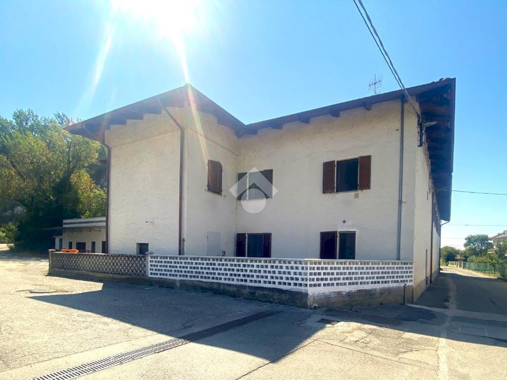 Apartment Via balla aldo, Montalto Dora - photo 1