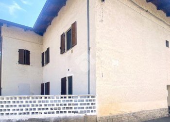 Apartment Via balla aldo, Montalto Dora - photo 2