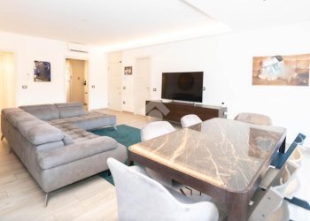 Four-room apartment Via Cristoforo Colombo, hamlet Milano 3, Basiglio - photo 2