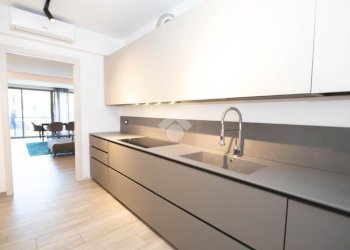 Four-room apartment Via Cristoforo Colombo, hamlet Milano 3, Basiglio - photo 5