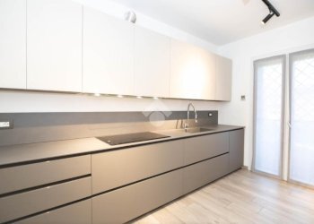 Four-room apartment Via Cristoforo Colombo, hamlet Milano 3, Basiglio - photo 6