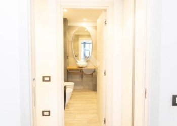 Four-room apartment Via Cristoforo Colombo, hamlet Milano 3, Basiglio - photo 19