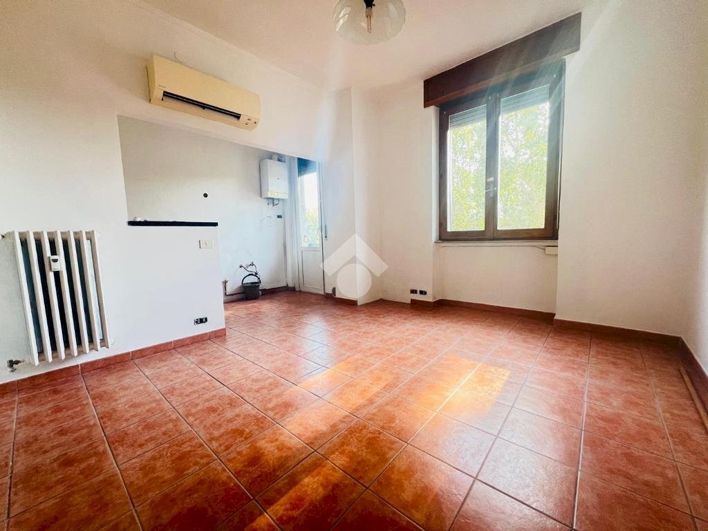 Bilocale Piazza Miani, Milano (zona Barona) - foto 1