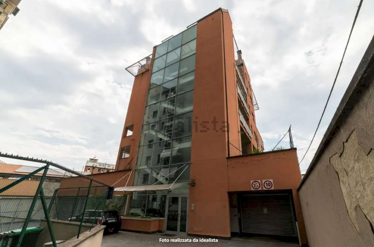 Bilocale via Ettore Ponti 43, Milano (zona Barona) - foto 1