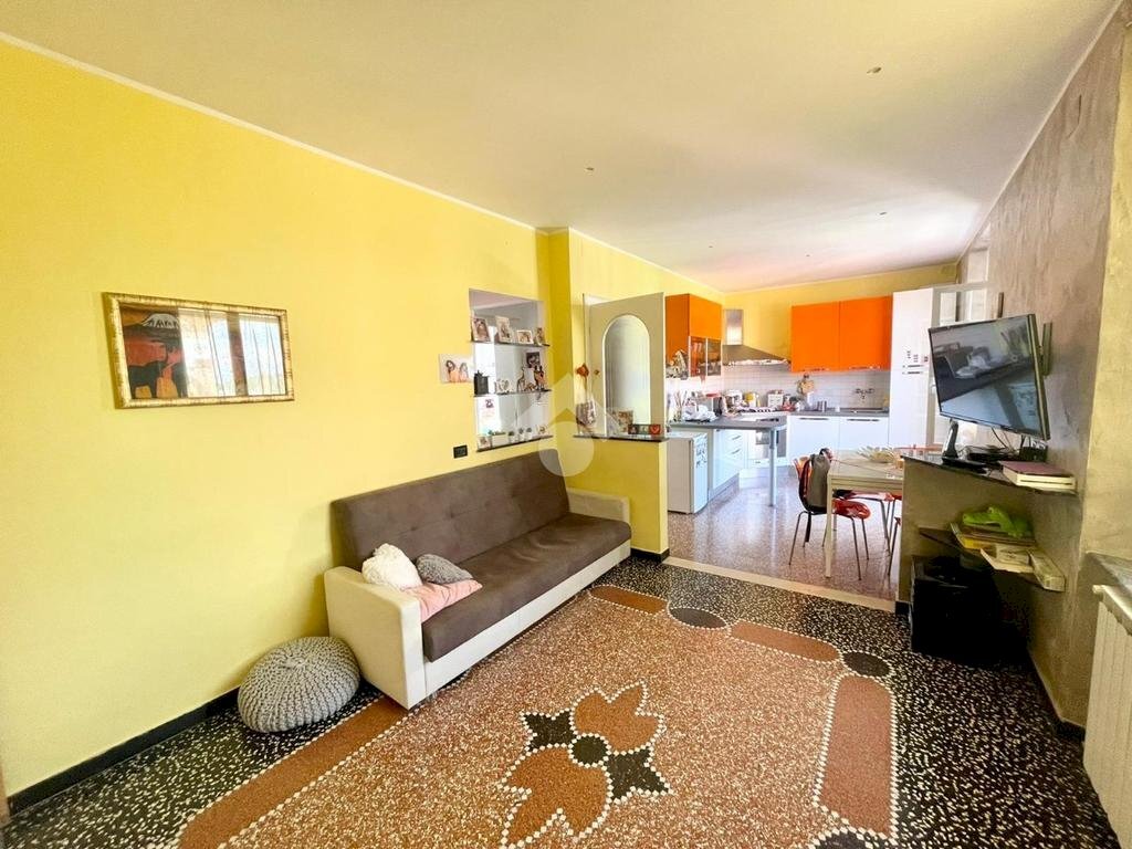 Quadrilocale Via Coronata, Genova (zona Coronata) - foto 2