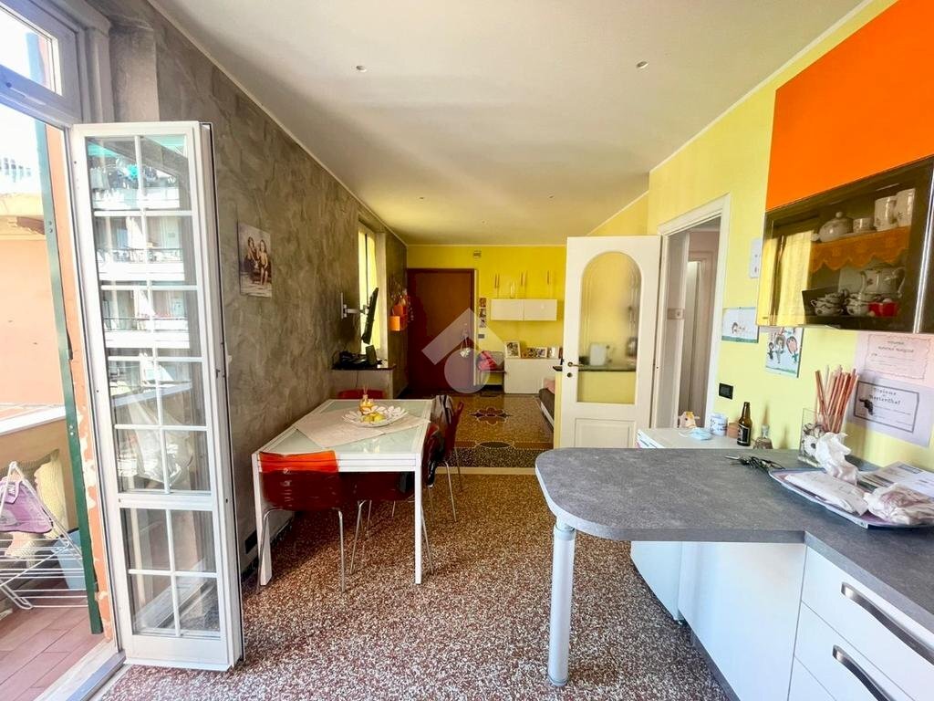 Quadrilocale Via Coronata, Genova (zona Coronata) - foto 3