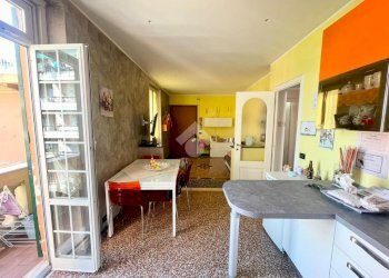 Quadrilocale Via Coronata, Genova (zona Coronata) - foto 3