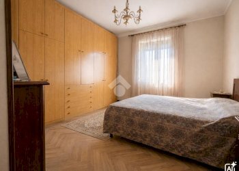 Three-room apartment Via Giovanni Verneri, Alessandria - photo 2