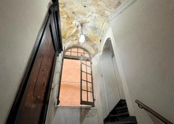 Trilocale Vico delle Cinque Lampadi, Genova (zona Centro Storico) - foto 23