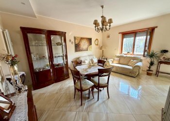 Apartment Via IV novembre, Vinovo - photo 2