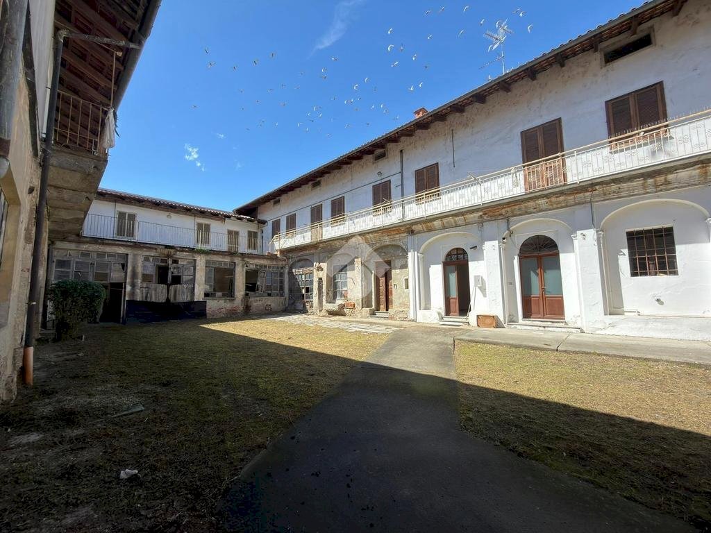 Stabile - Palazzo Via Mazzini, Crescentino - foto 1