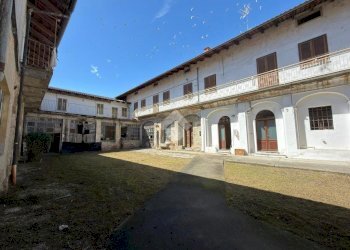 Stable - Palace Via Mazzini, Crescentino - photo 1