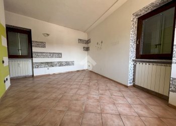 Three-room apartment Via zanotti, Borgo Ticino - photo 17