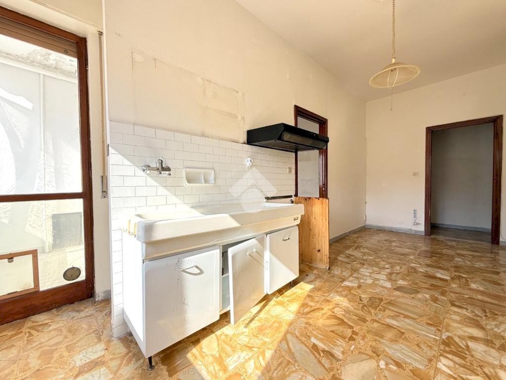 Four-room apartment Via Cardinal Raimondi, Acqui Terme - photo 3