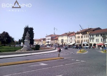 Foto 6 - Locale Commerciale via della cooperazione
0, Castelfranco Veneto - foto 6