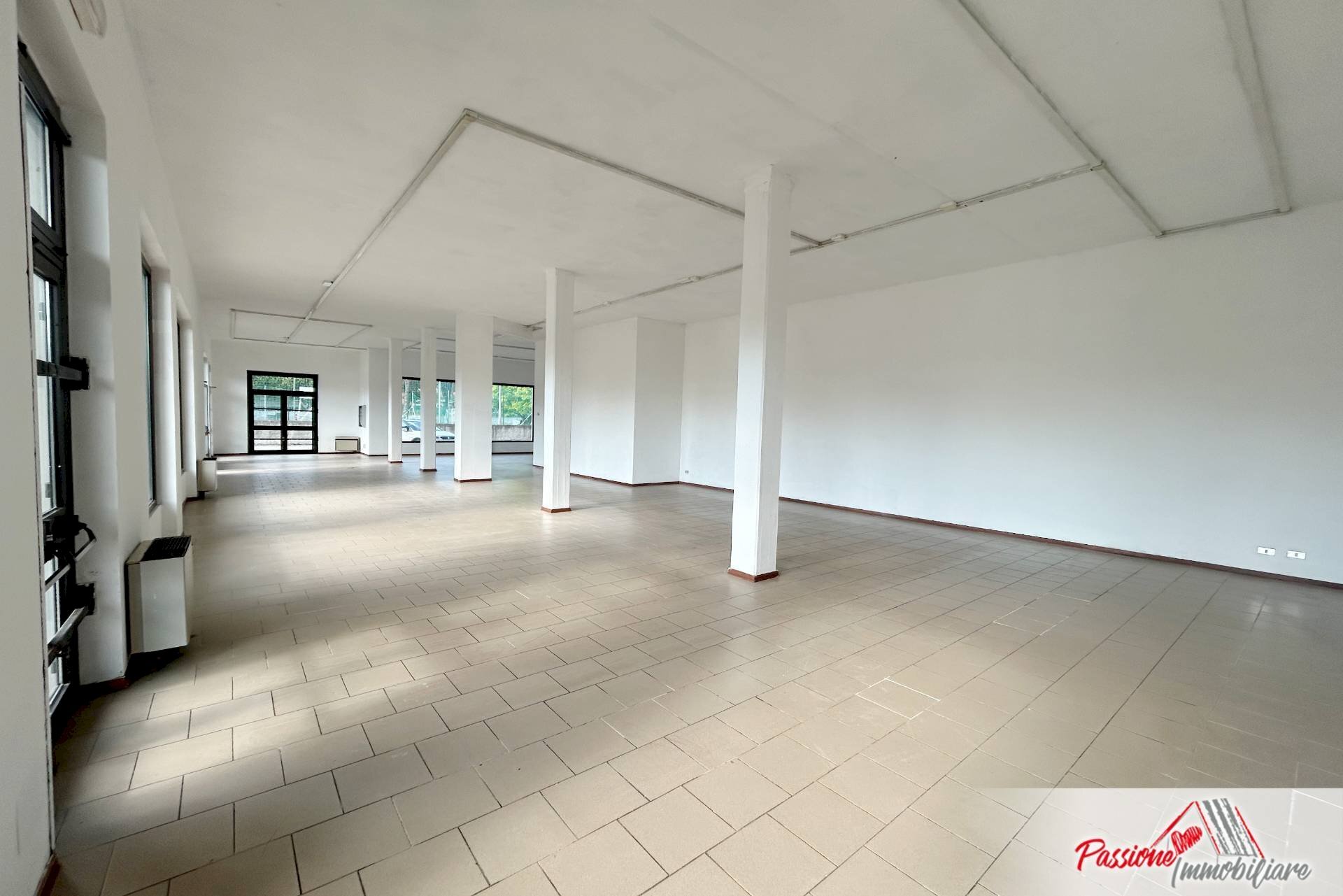 Foto 1 - Commercial Premises Via Delle Agostiniane
 
31, Verona - photo 1