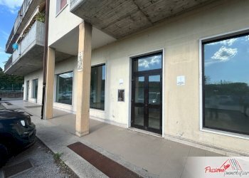 Foto 12 - Commercial Premises Via Delle Agostiniane
31, Verona - photo 12
