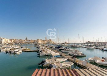 Foto 13 - Monolocale Via Santa Maria
 
49, Trani - foto 13
