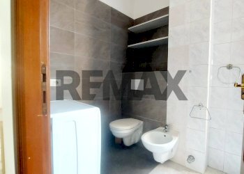 Bagno - Two-room apartment VIA PIAVE
 
12, Varese - photo 15