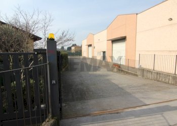 Edificio all\'aperto - Capannone VIA S. MICHELE ARCANGELO
43, Arcisate - foto 16