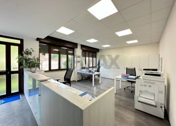 Reception - Capannone via Carnia
234, Varese - foto 2