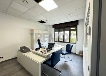 Ufficio - Capannone via Carnia
234, Varese - foto 6