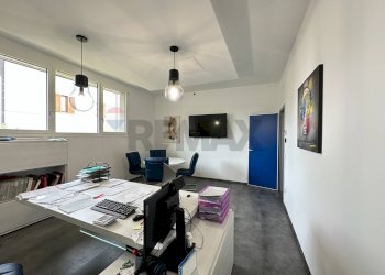 Ufficio - Capannone via Carnia
234, Varese - foto 13
