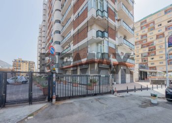 Edificio all\'aperto - Trilocale Via Aspromonte
 
39, Palermo - foto 28
