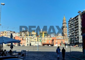 Edificio all\'aperto - Locale Commerciale Vico Corradino
155-157, Napoli - foto 3