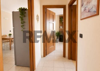 Hall / corridoio - Trilocale Via Cesare Battisti
 
8, San Marcellino - foto 4