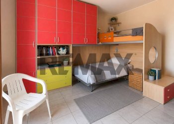 Camera / camera da letto - Trilocale Via Cesare Battisti
 
8, San Marcellino - foto 6