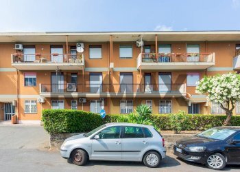 Edificio all\'aperto - Trilocale Via Manzella
 
1, Catania - foto 20