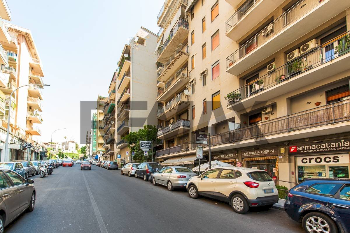Edificio all\'aperto - Apartment Via Caronda
 
446, Catania - photo 1