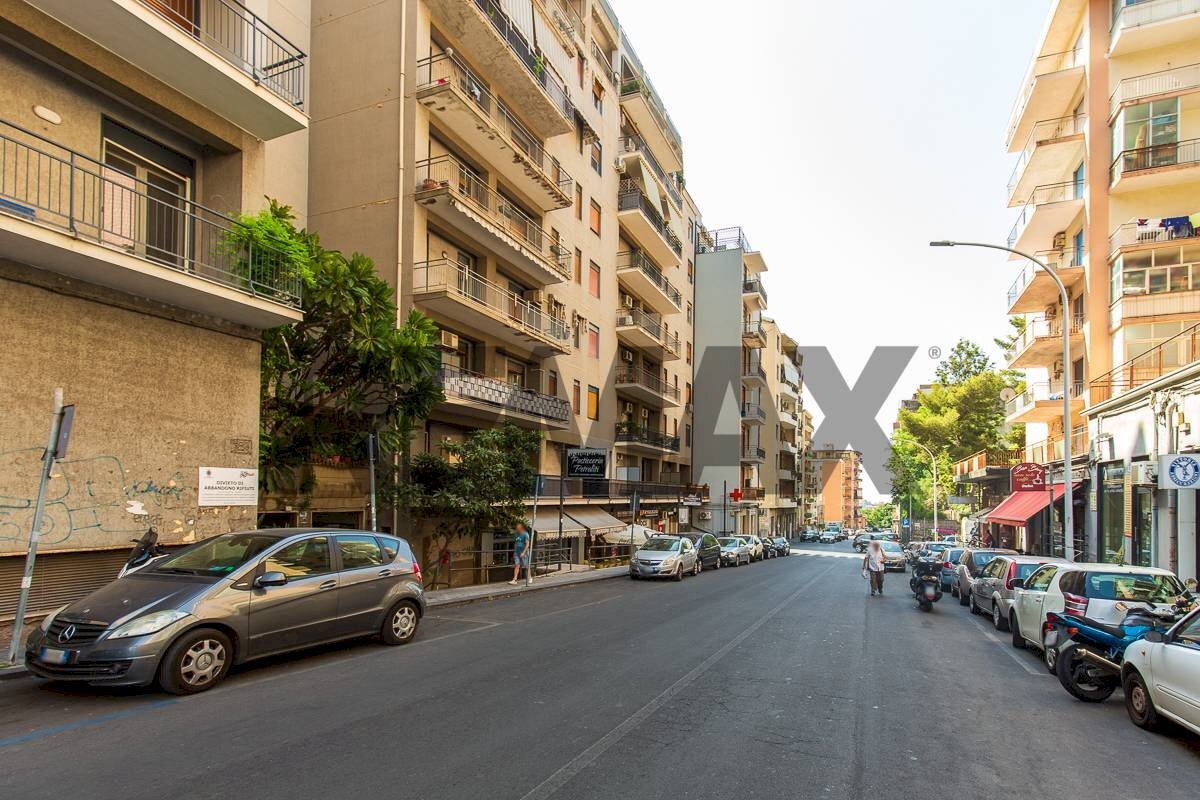 Edificio all\'aperto - Apartment Via Caronda
446, Catania - photo 3