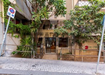 Edificio all\'aperto - Apartment Via Caronda
446, Catania - photo 4