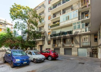 Edificio all\'aperto - Apartment Via Caronda
446, Catania - photo 10