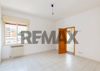 Stanza vuota - Apartment Via Caronda
446, Catania - photo 32