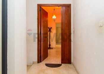 Hall / corridoio - Appartamento Via Cantani
 
2, Acireale - foto 6