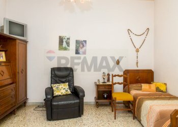 Camera / camera da letto - Appartamento Via Cantani
 
2, Acireale - foto 18