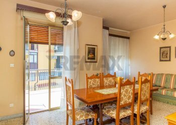 Sala da pranzo - Appartamento Via Cantani
 
2, Acireale - foto 24
