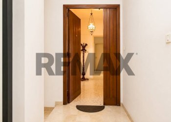 Hall / corridoio - Appartamento Via Arnaldo Cantani
 
2, Acireale - foto 5